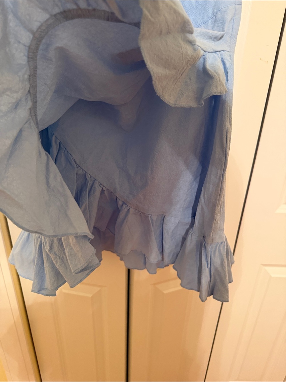 NWT SHEIN Light Blue Ruffle Hem Mini Dress Size M Smocked Bow Detail - Picture 3 of 6